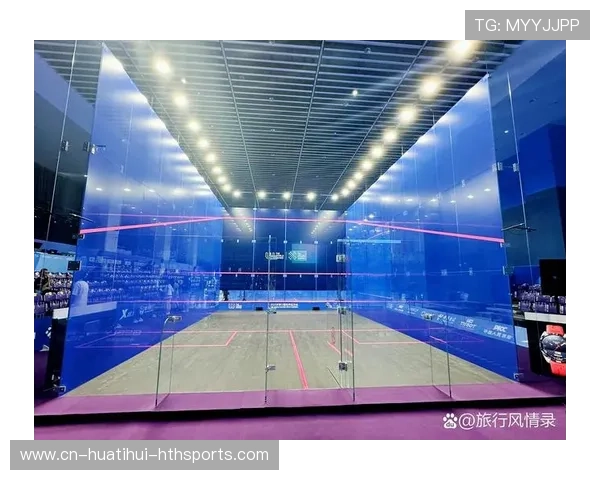 壁球选手小角度直线球命中令人叫好